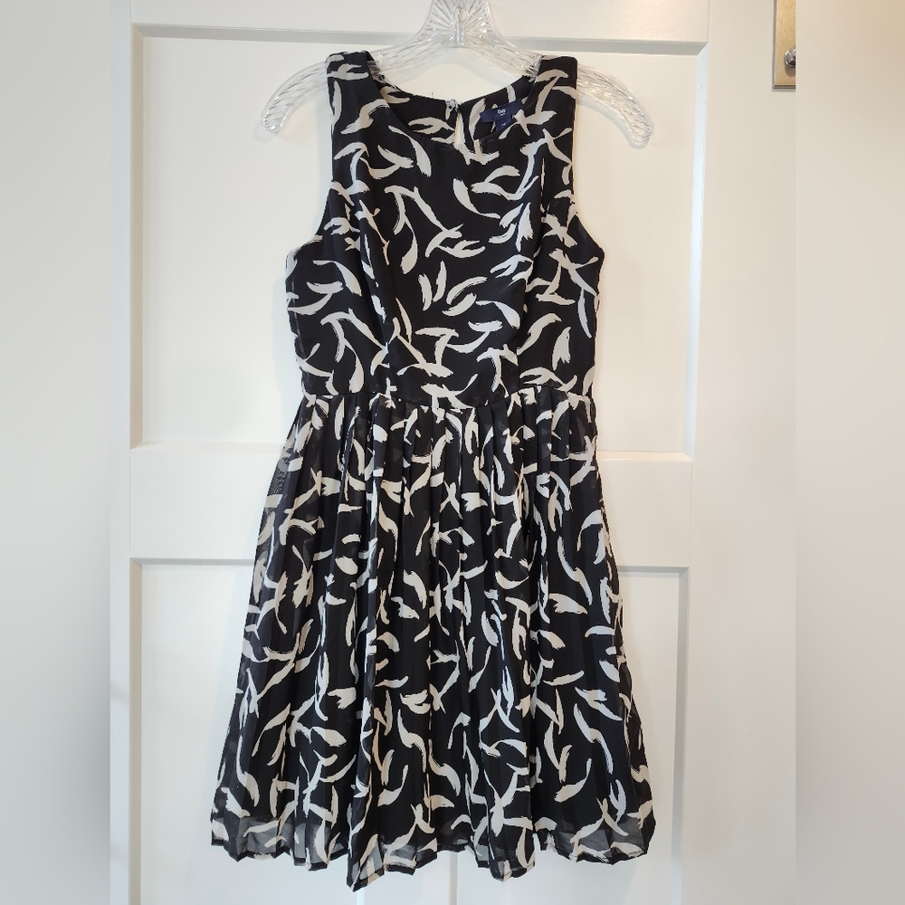 GAP Black and White Midi Dress